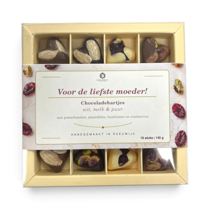 Luxe Chocoladehartjes met Noten & Cranberries – Voor de liefste moeder