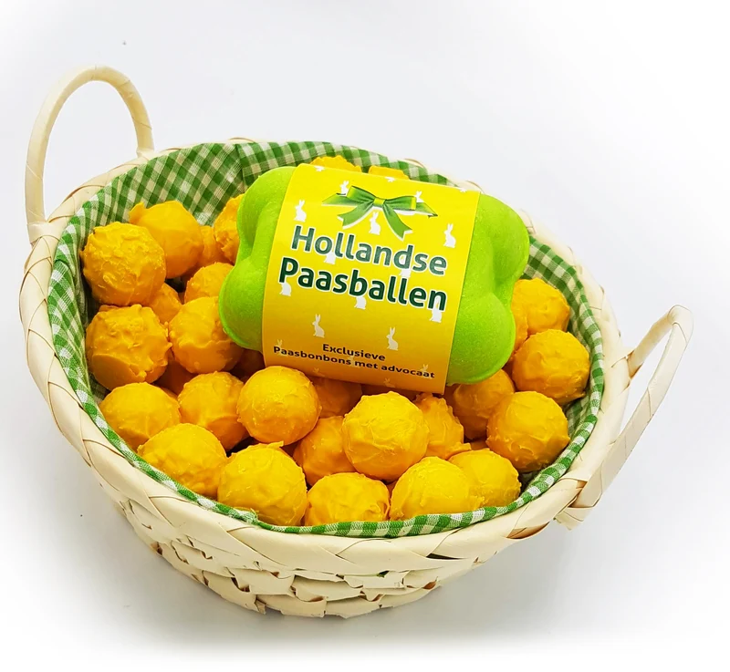 Ambachtelijke Hollandse Paasballen met advocaat