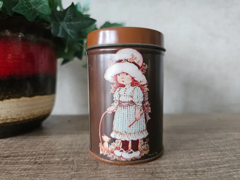 Sarah Kay blik rond 10 cm