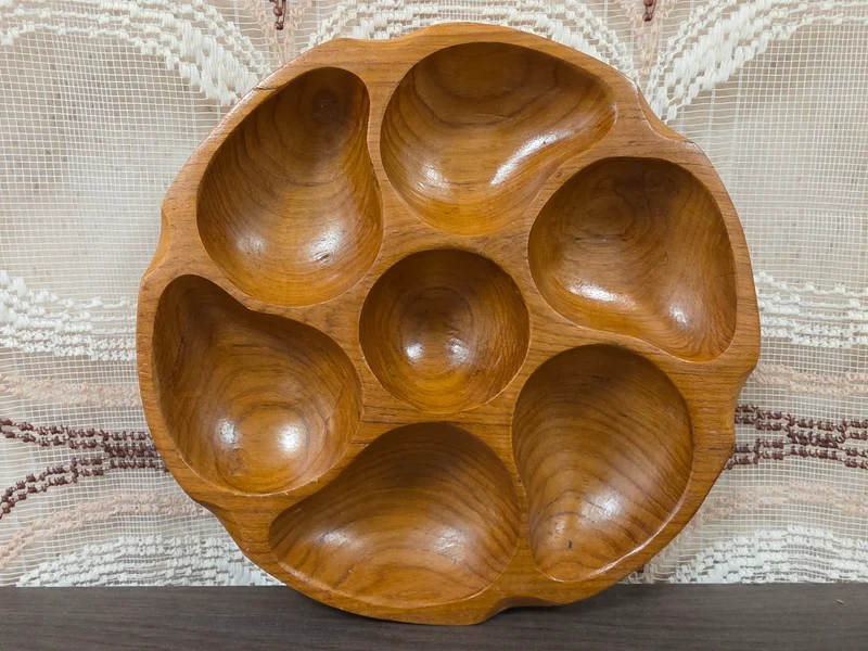 Vintage teakhouten snackschaal met 7 vakken