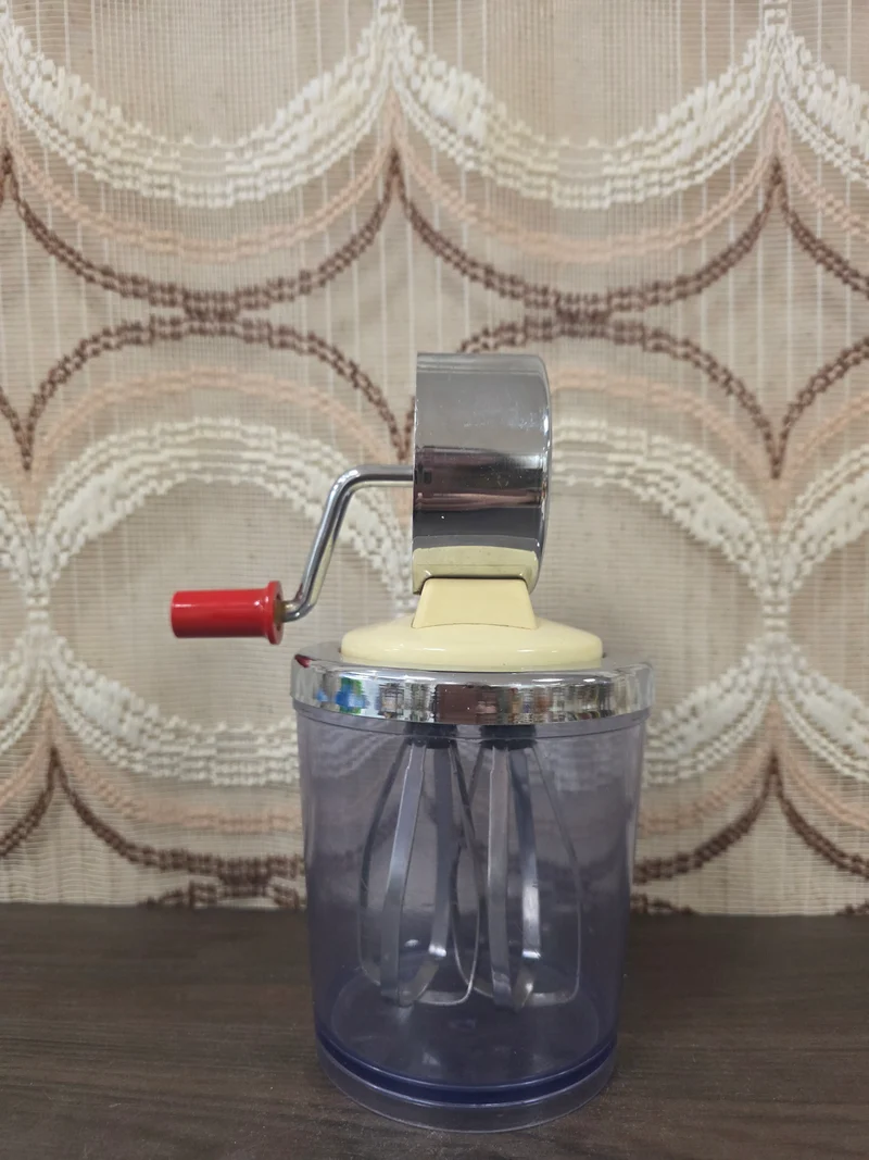 Vintage Brabantia handmixer met slinger