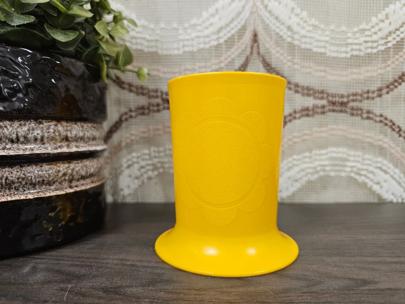 Tupperware kinderbeker licht oranje