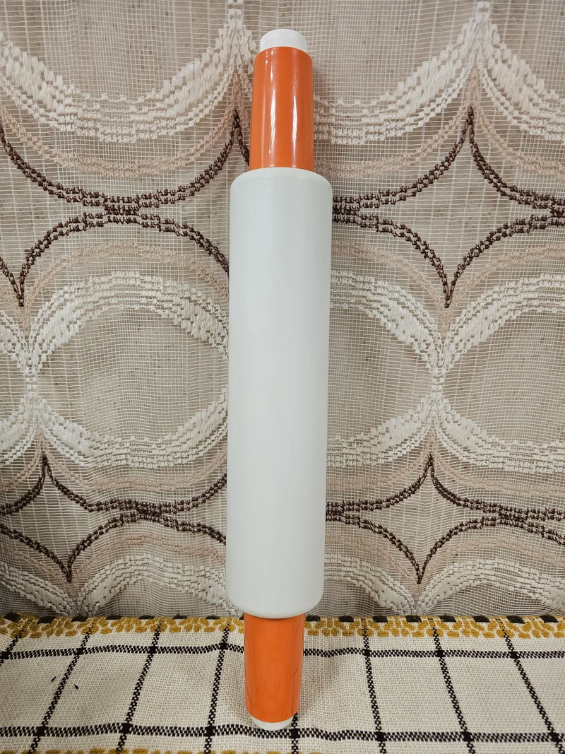 Tupperware deegroller wit | Oranje handvatten | Vulbaar met water | 46 cm