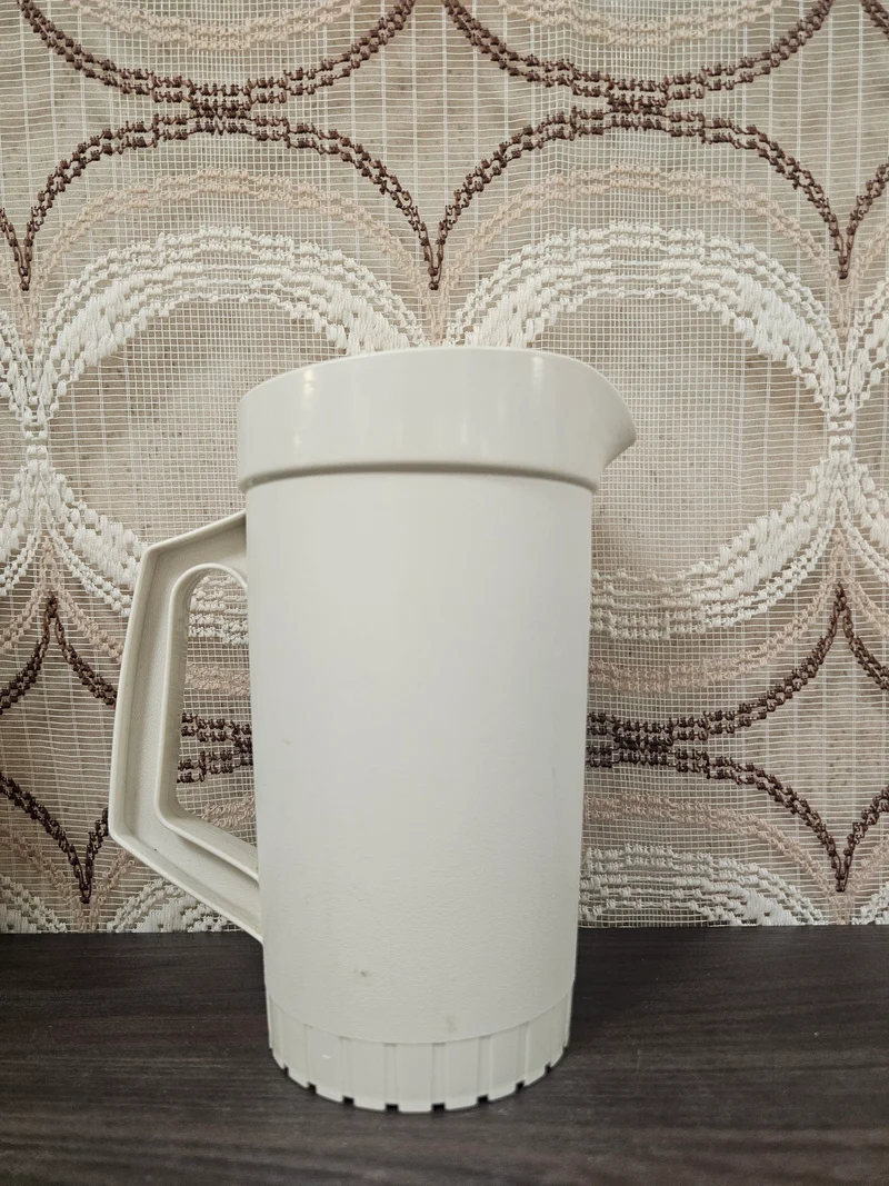 Tupperware kan crème met deksel – vintage jaren 80