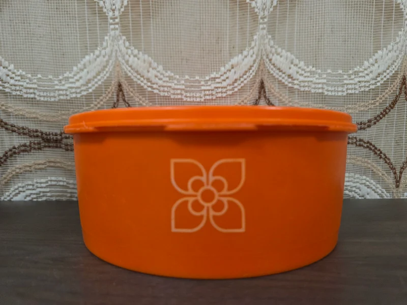 Tupperware oranje koektrommel