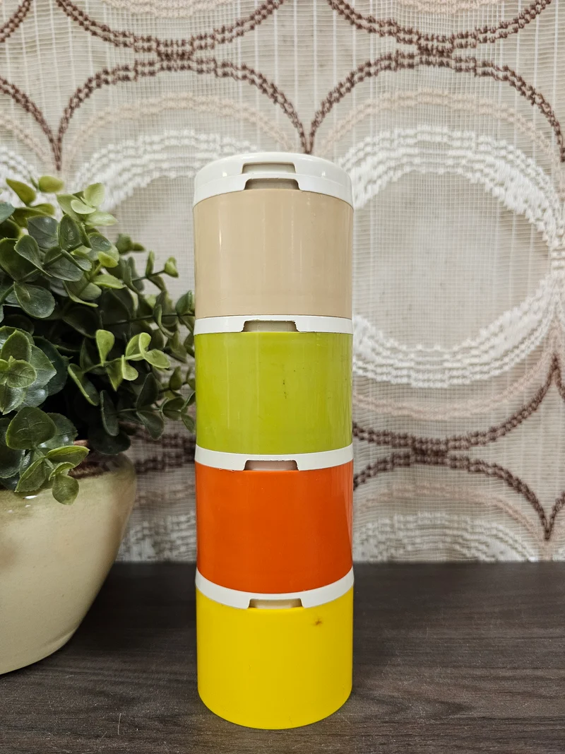 Tupperware vintage kruidenpotjes stapelbaar
