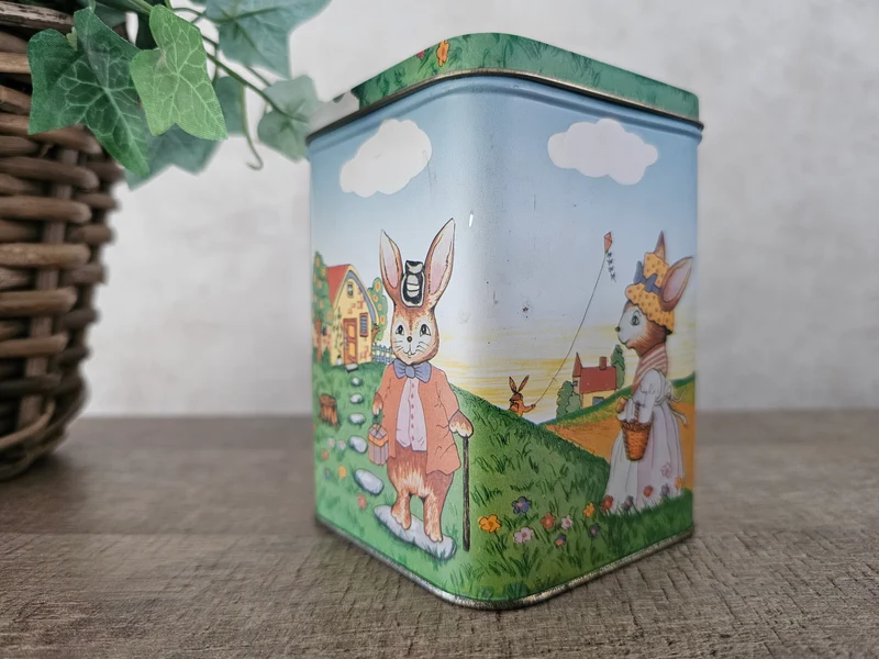 Pasen blikje met haasjes