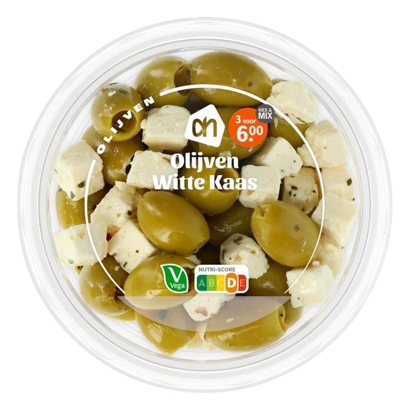 Groene olijven met witte kaas