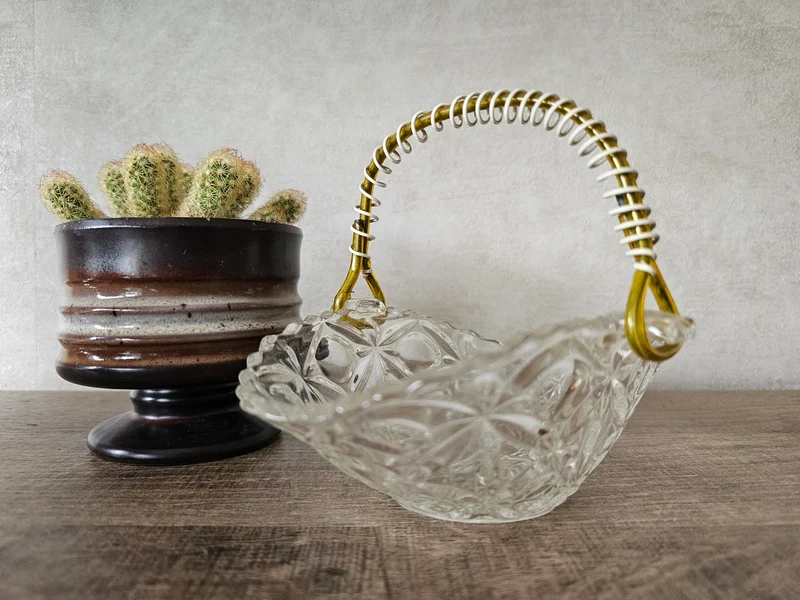 Glazen vintage bonbon mandje