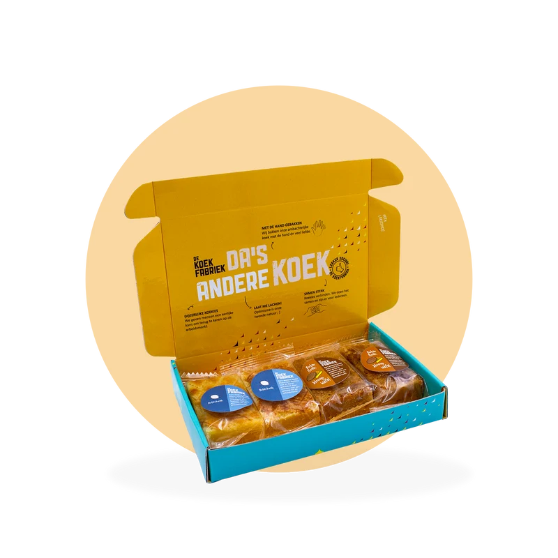 BRIEVENBUS 2x BOTERKOEK en 2x BOTERKOEK STROOPWAFEL