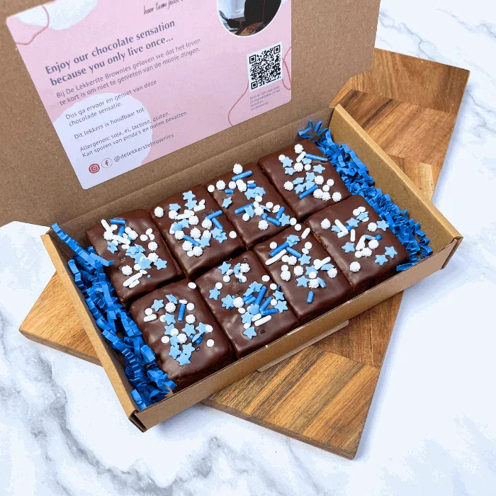 Kraamcadeau | Geboorte brownies 8 stuks