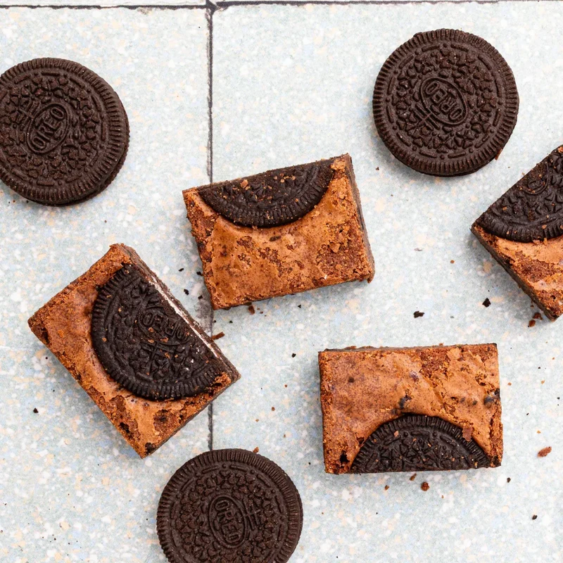 Browniebox 16 stuks | Kies zelf 2 smaken