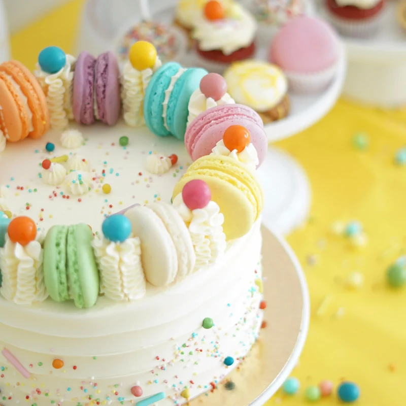 Happy Birthday Box: Taart & Sweets (22-25 personen)