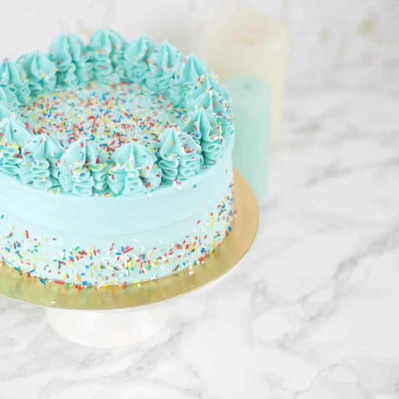 Blue Sprinkle Birthday taart