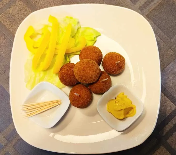 Snackmart Beef Bitterballs 12 pack