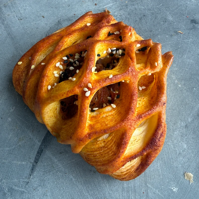 Pulled pork croissant