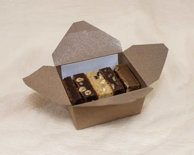 Koekela Assortment Box Brownies & Blondies