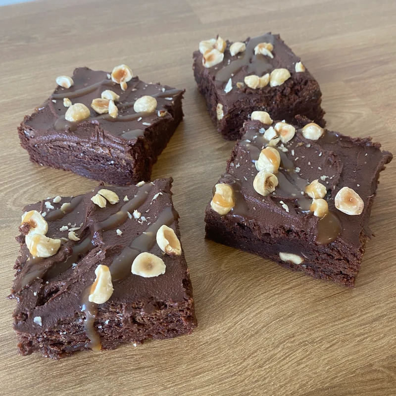 Brownie hazelnoot caramel